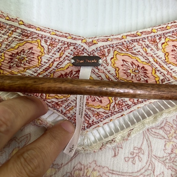 Free People - Moonlight Dance Floral V Neck Boho 3/4 Sleeve Blouse Size Small - Picture 9 of 12